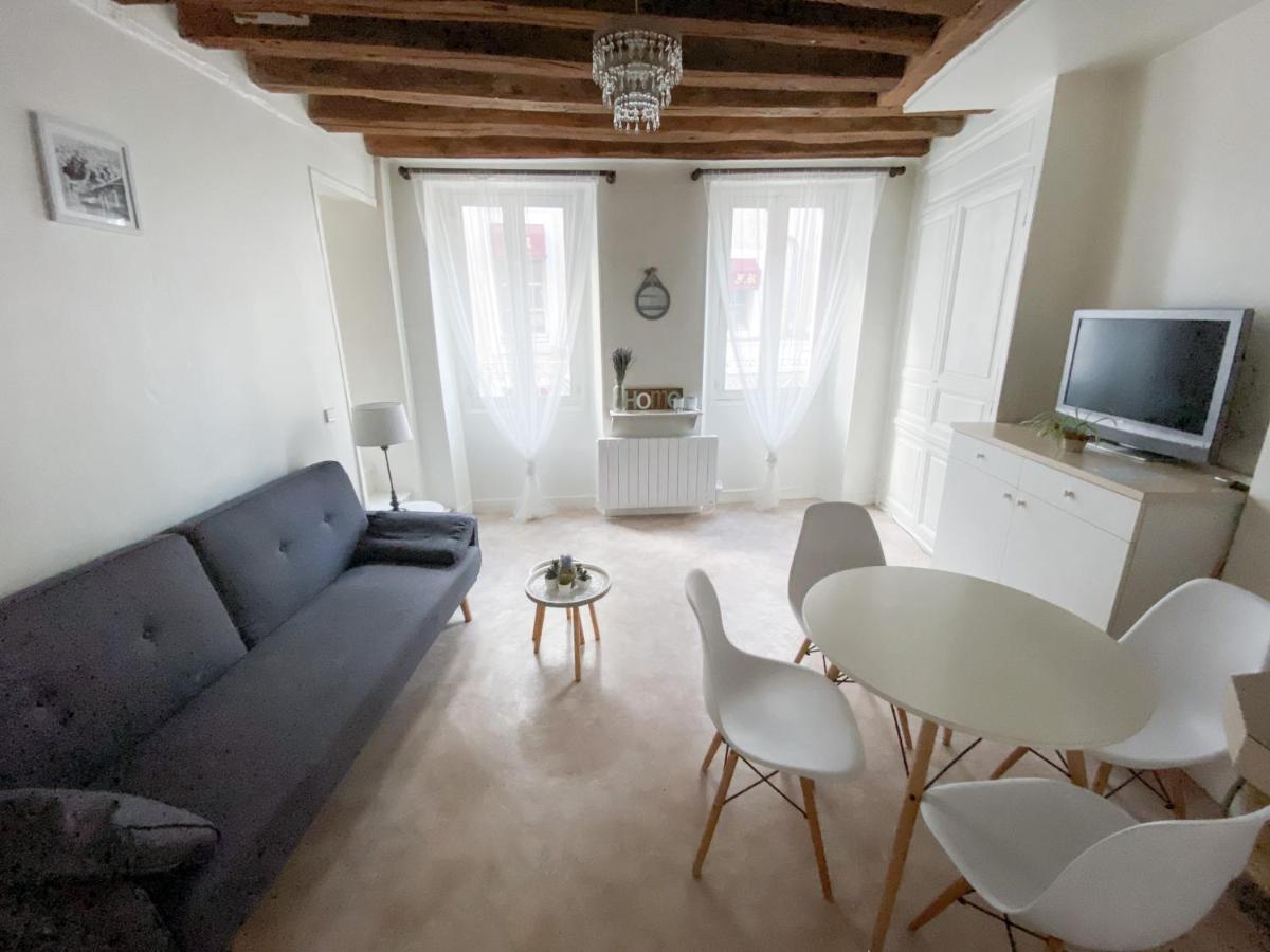 Cosy Apartment In The Heart Of Fontainebleau Exterior foto